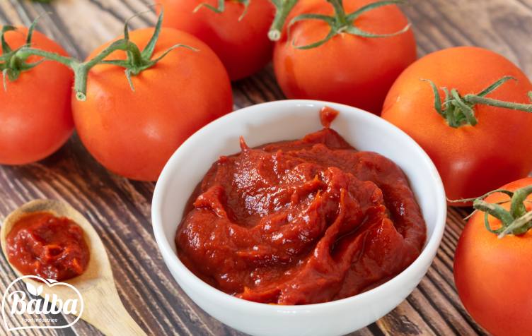 رب گوجه شیشه ای